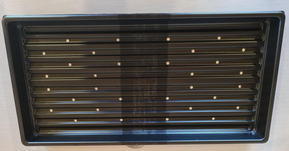 Single tray with holes